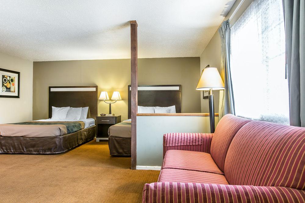 Econo Lodge Inn & Suites Yreka Eksteriør billede