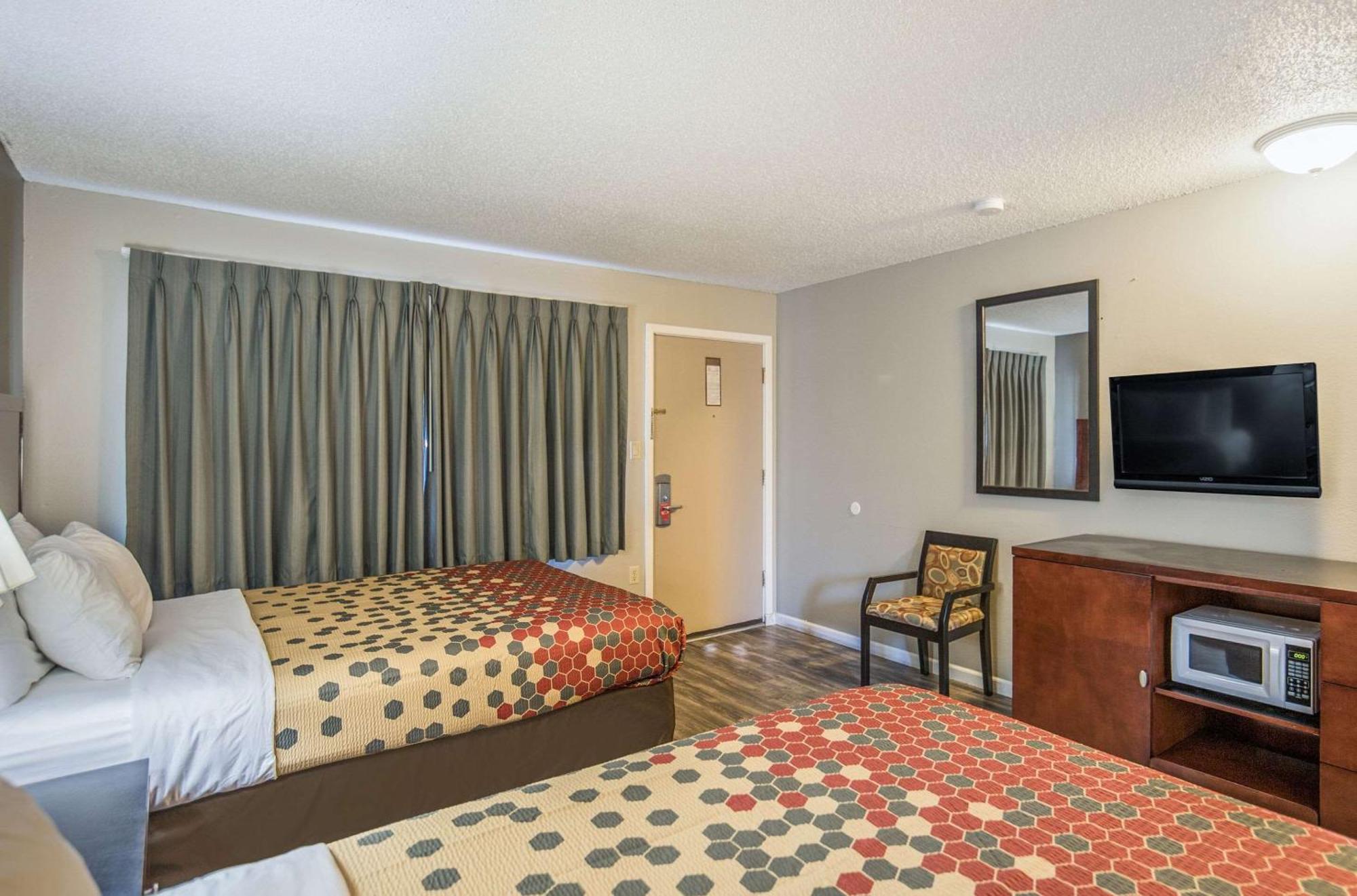 Econo Lodge Inn & Suites Yreka Eksteriør billede