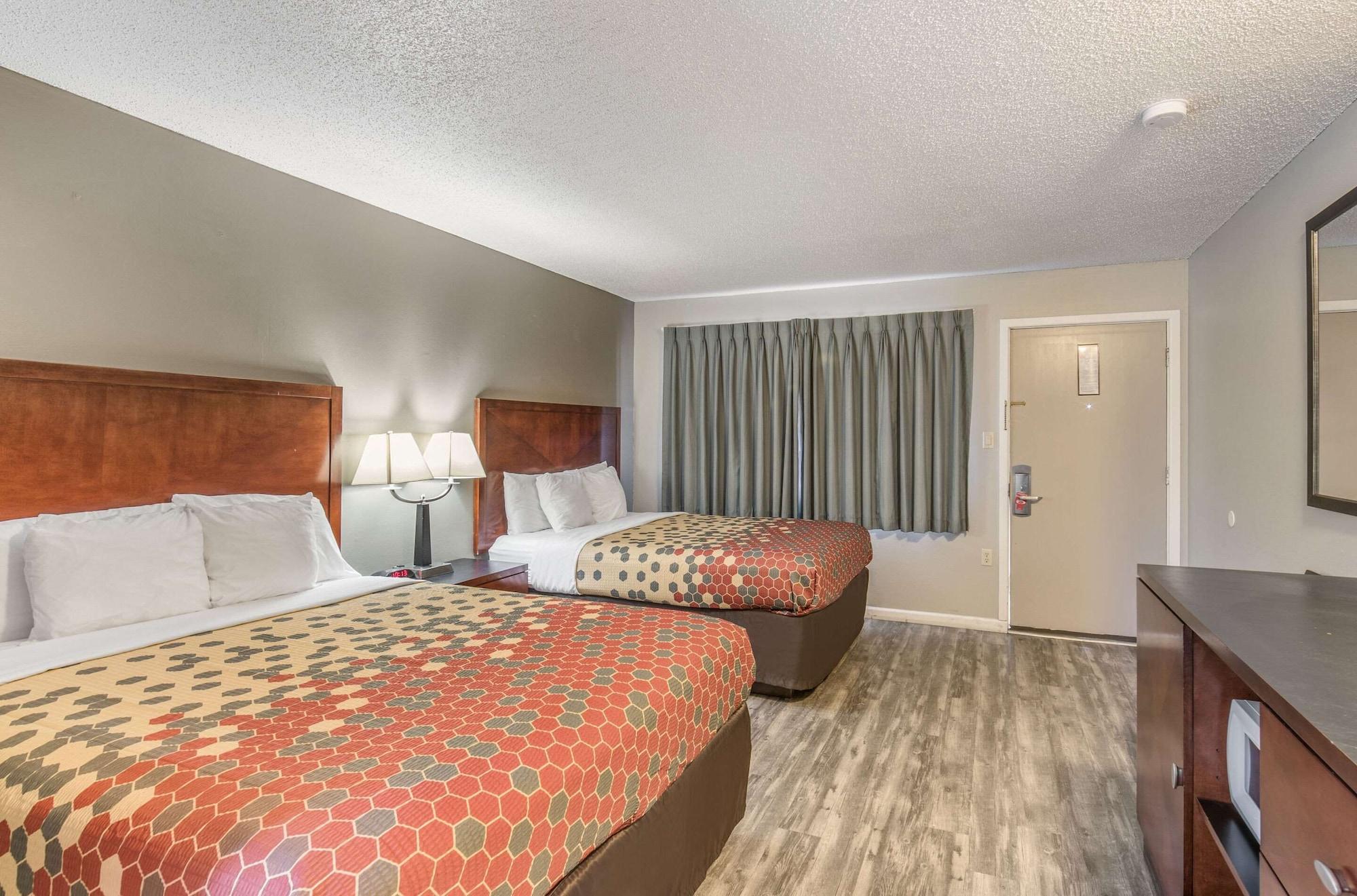 Econo Lodge Inn & Suites Yreka Eksteriør billede