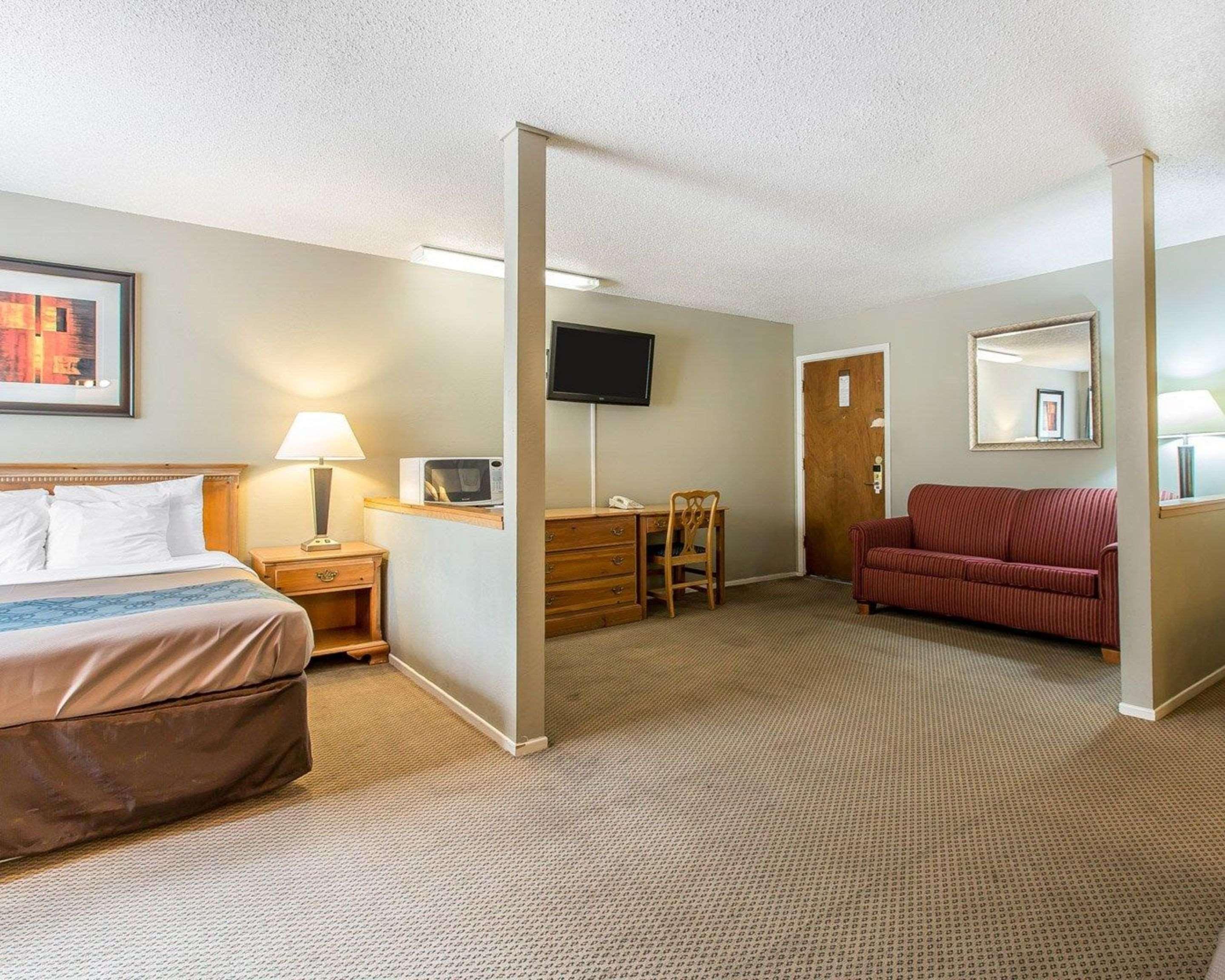 Econo Lodge Inn & Suites Yreka Eksteriør billede