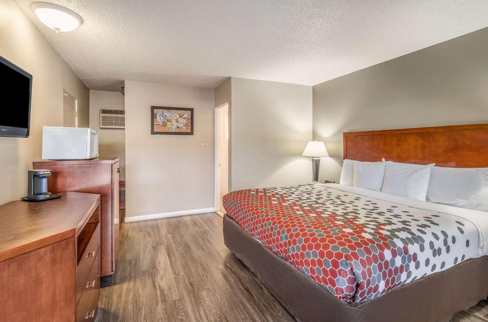 Econo Lodge Inn & Suites Yreka Eksteriør billede