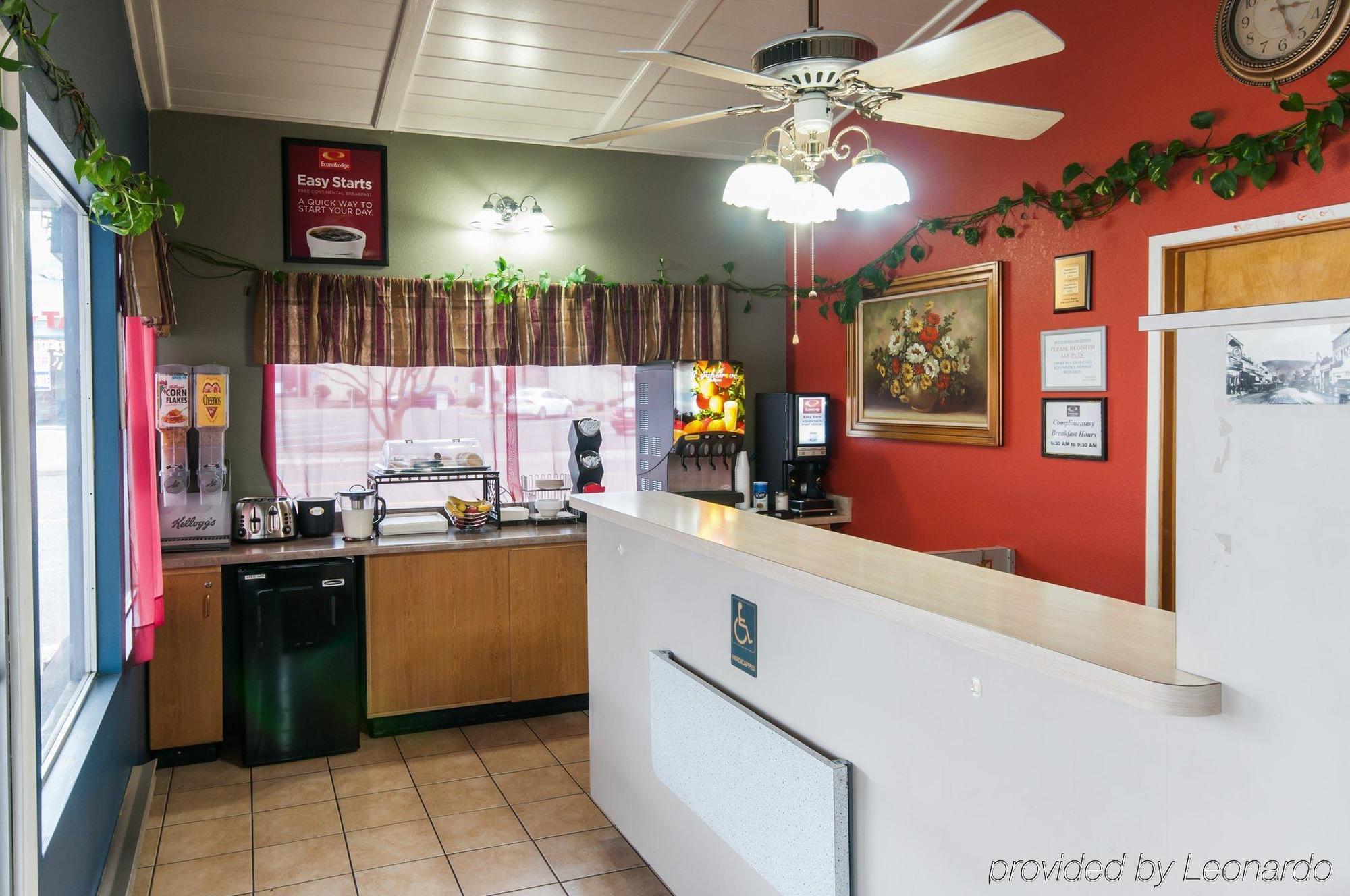 Econo Lodge Inn & Suites Yreka Eksteriør billede